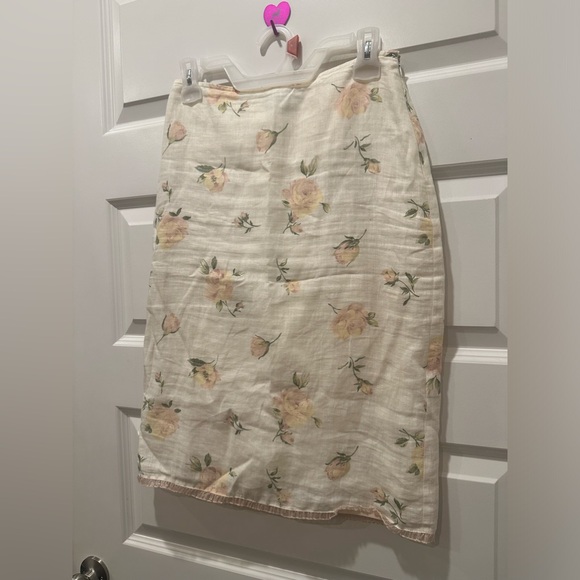 Vintage 90s Betsey Johnson, black label, linen pencil skirt - Picture 7 of 17